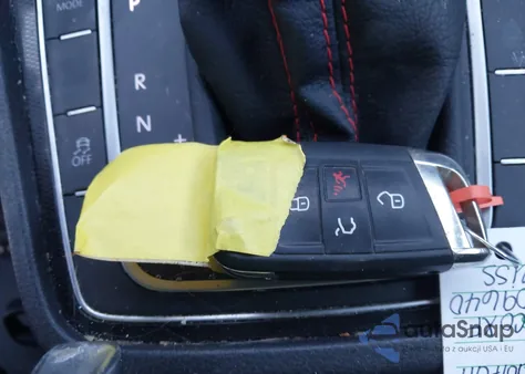 2015 Volkswagen Golf Gti 2.0T Se 4-Door from USA, damaged, VIN 3VW4T7AU5FM009640